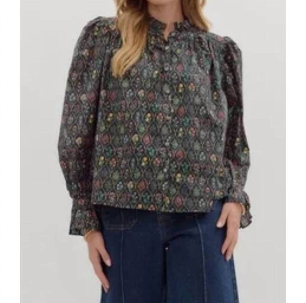 NEW ENTRO floral button-up top in navy